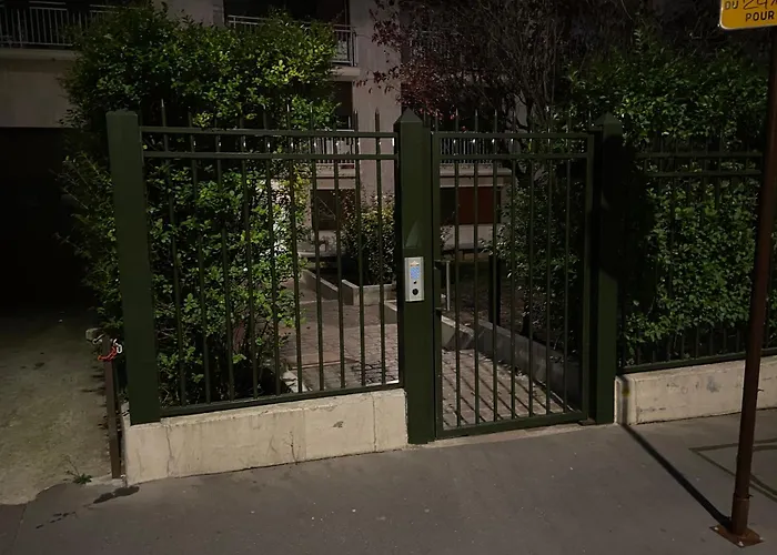Charmant Studio Du 12Eme, Parking Gratuit Et Metro